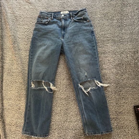 Abercrombie & Fitch Distressed Ankle Straight High Rise Jeans - Picture 3 of 8